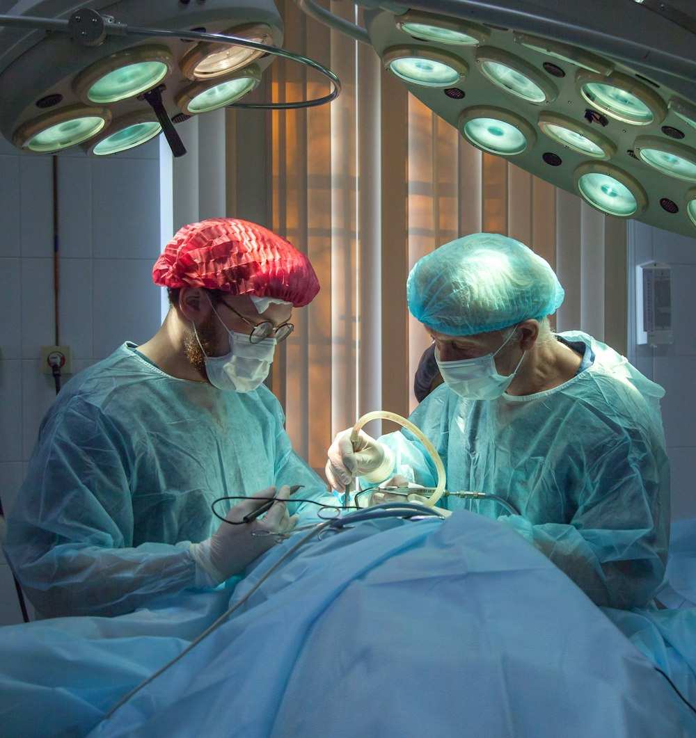 Paso 4: 4. Seguimiento Postoperatorio Multidisciplinario